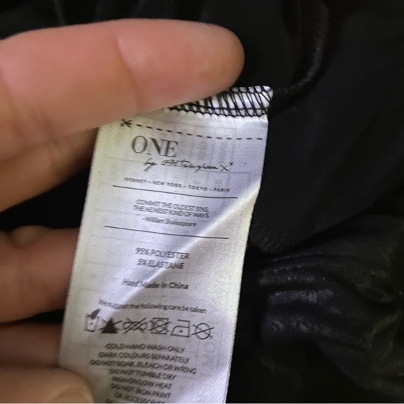 HOST PICK 🔥 One Teaspoon Dress - Picture 9 of 10